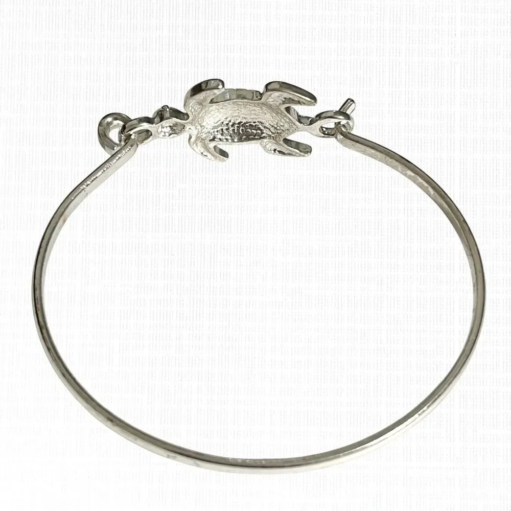 Sea Turtle Bracelet Silver Tone Hook Metal Wire Bangle Beach Tropical Nautical